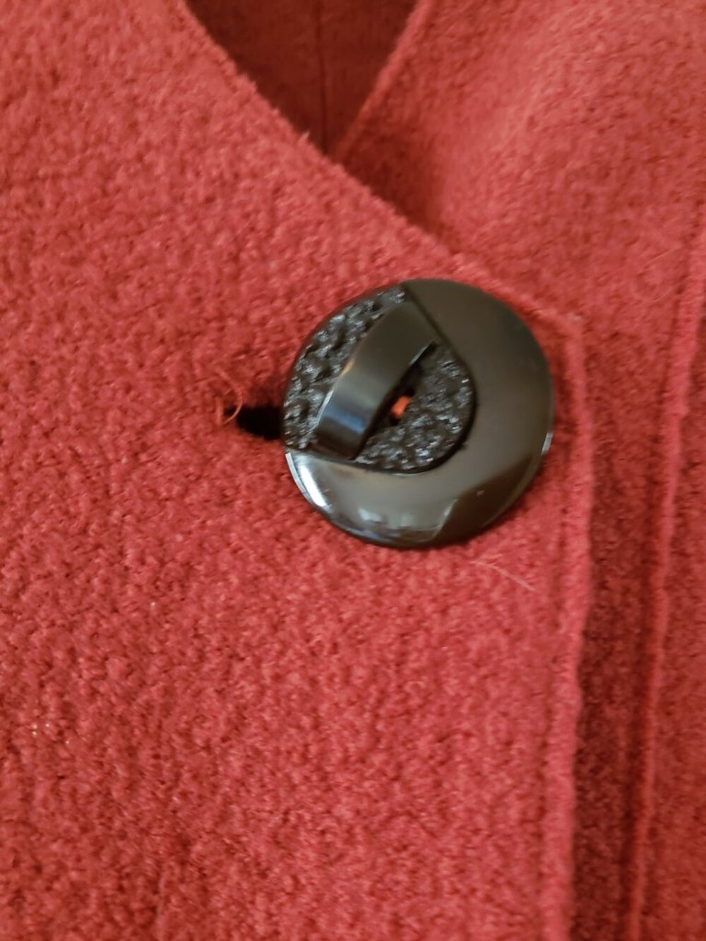 Rust 100% boiled wool jacket with raglan sleeves, decorative button, and pockets - Picture 3 of 4